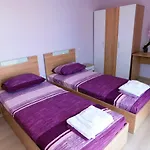 Pensión Homeline Kazakovi Nesebar
