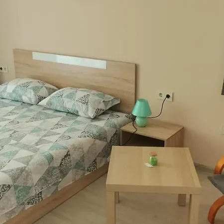 Homeline Kazakovi ネセバル