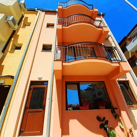 Homeline Kazakovi Guest house *