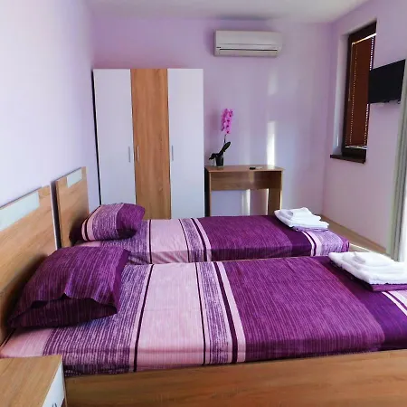 Guest house Homeline Kazakovi
