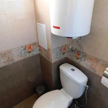 Homeline Kazakovi ゲストハウス ネセバル